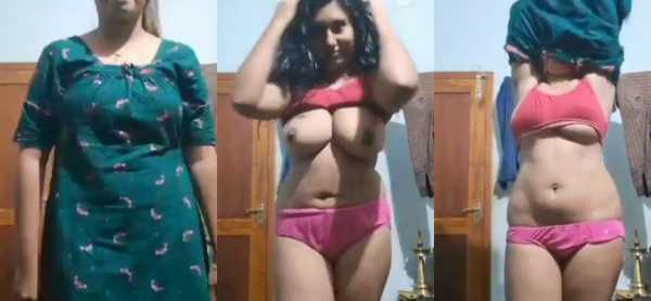 Hot Desi Bhabhi Showing Her Curvy Body Nude Mydesi