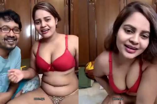 Cute bengali girl showing boobs