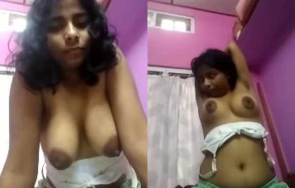 Desi Mature Collage Girl showing big boobs