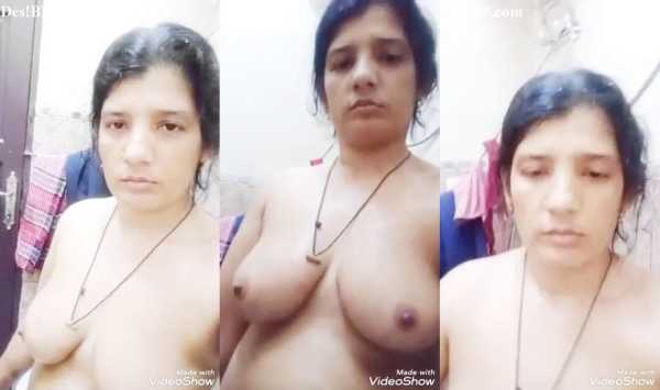 Innocent bhabhi showing her naked body
